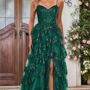 Elegant Green Sequin Prom Dress